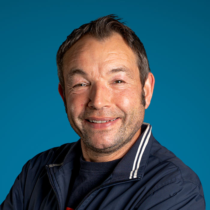 Holger Höcker, Customer Service Representative